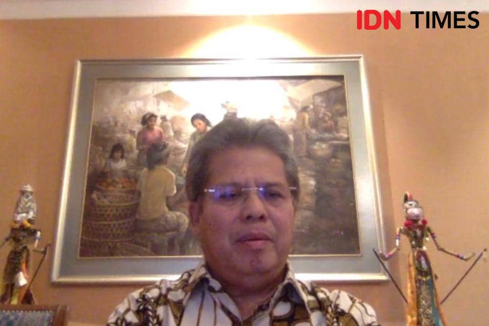 Todung Lubis dalam Sarasehan FJPI: 80 Tahun Prof Bagir Manan, Manan, "Politik Publik Pers di Masa Pandemi" (IDN Times/Teatrika Handiko Putri)