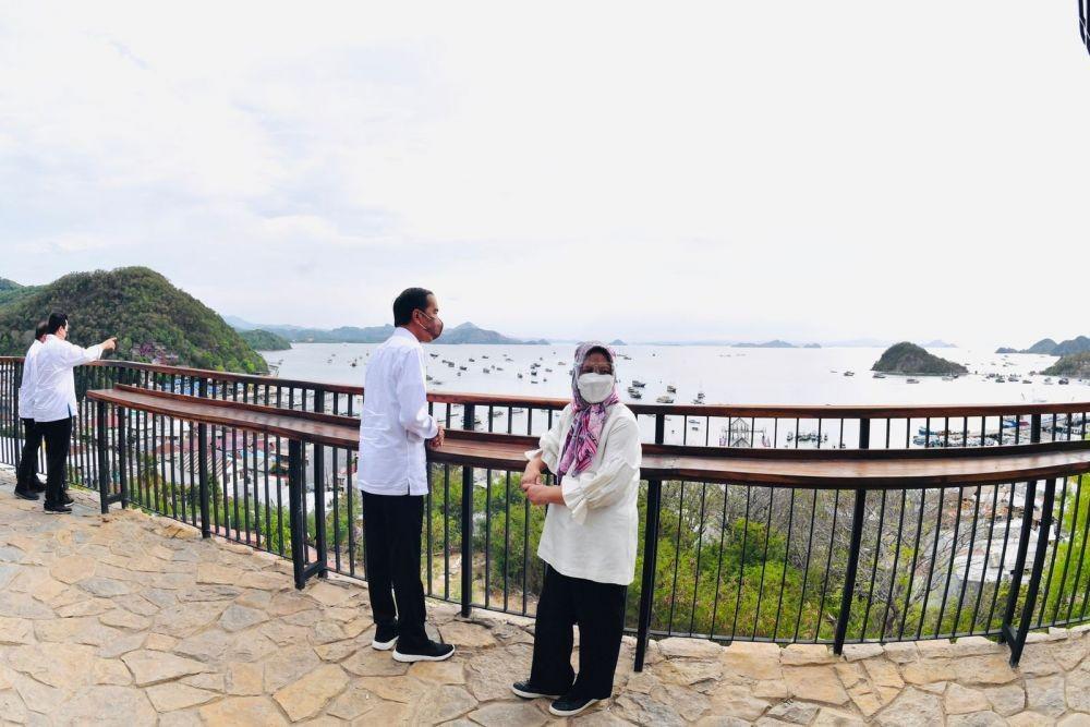 Presiden Jokowi dan Iriana di Puncak Waringin, NTT (dok. Biro Pers Kepresidenan)
