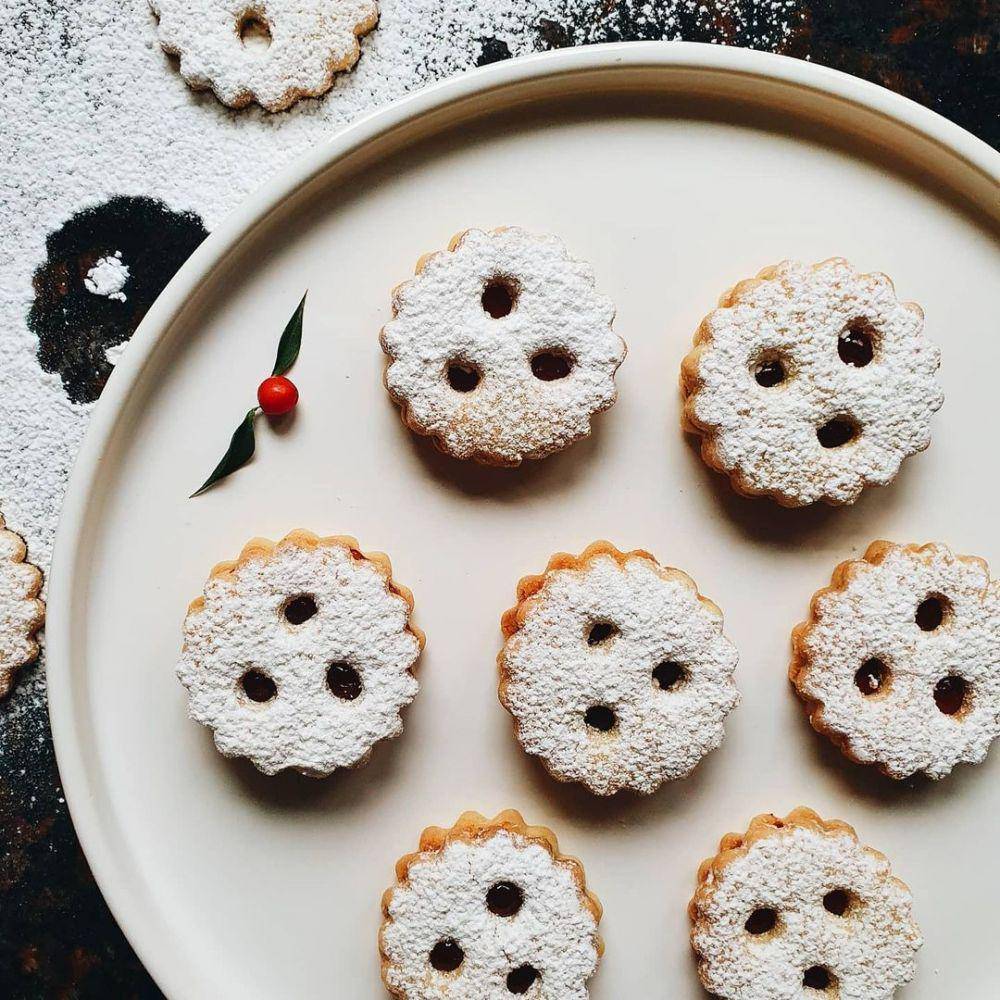 Linzer Augen, dessert khas Austria (instagram.com/exp.cook)