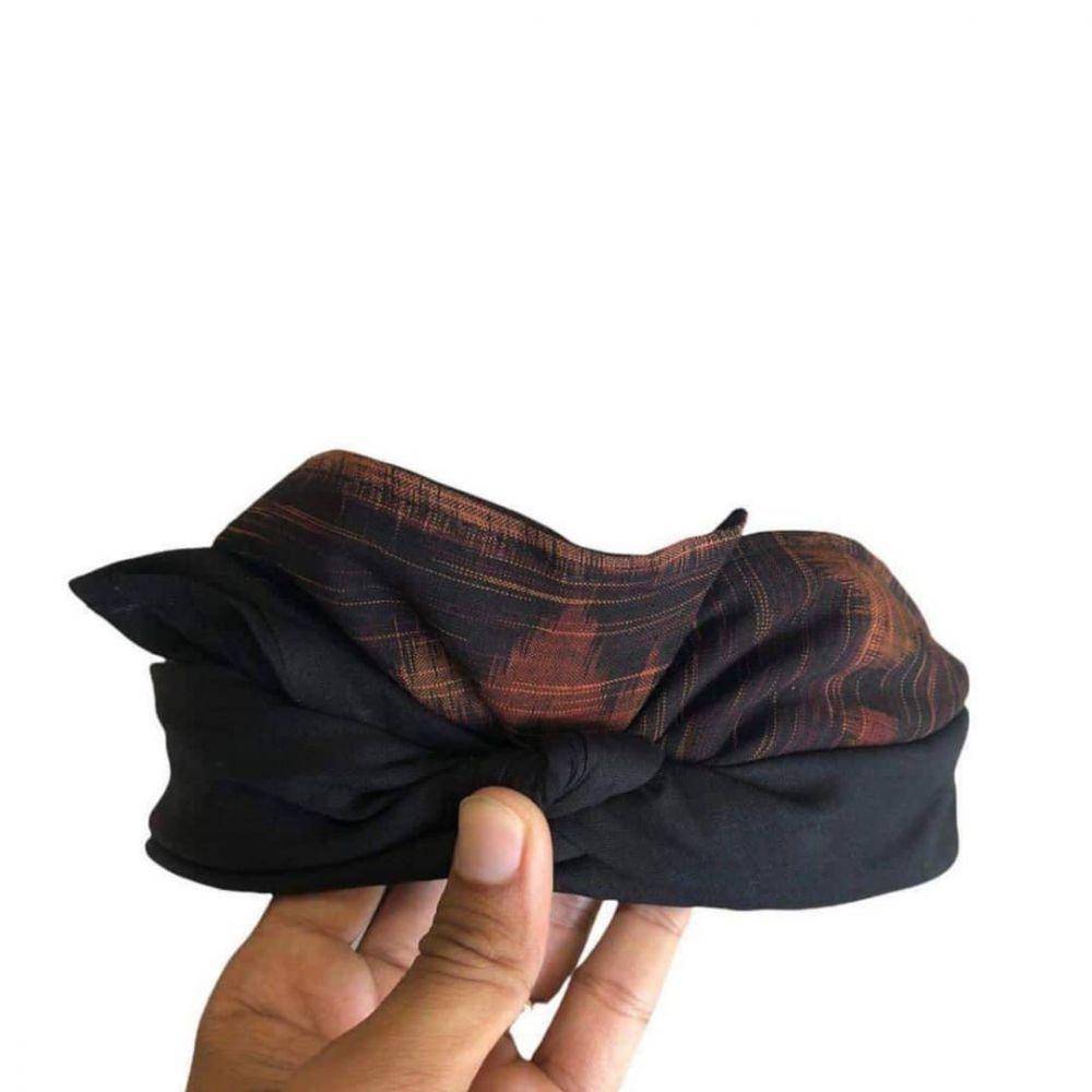Udeng Bali (instagram.com/putridian_dodak029)