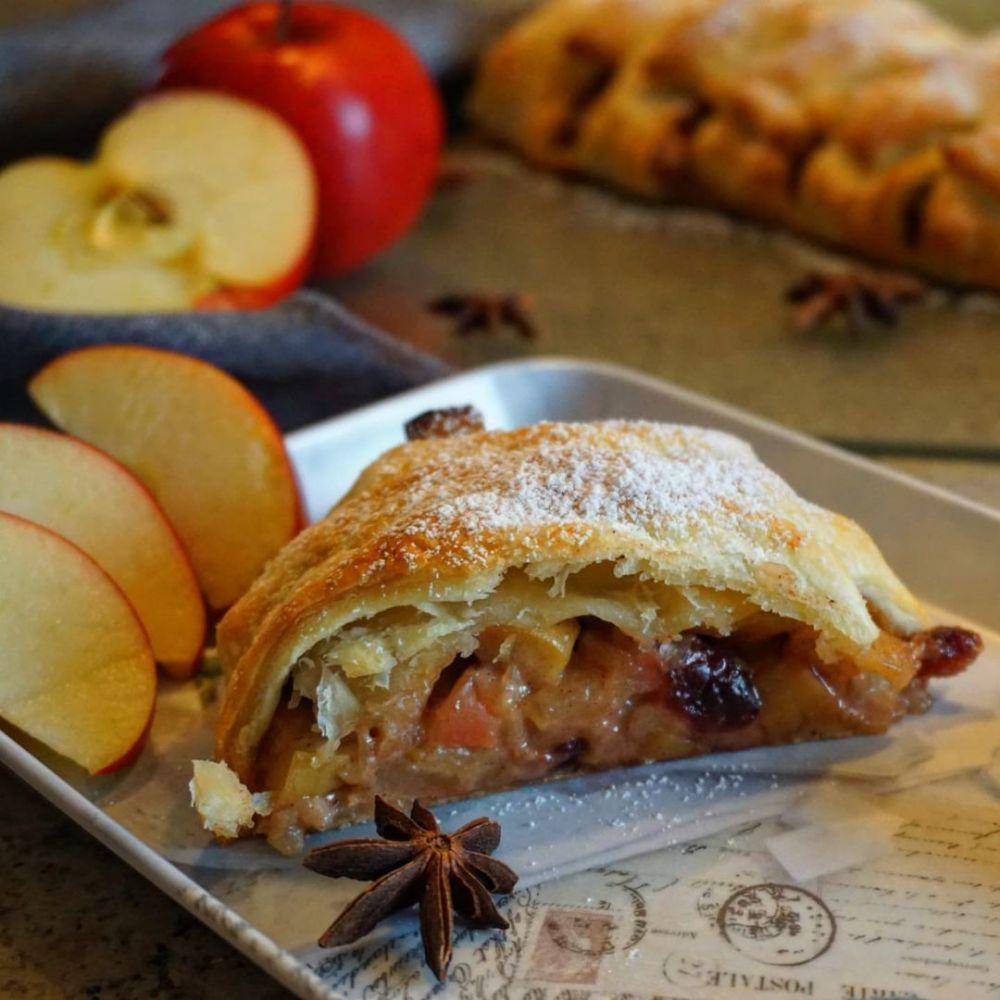 Apfelstrudel, dessert khas Austria yang sudah mendunia (instagram.com/cirasveggies)