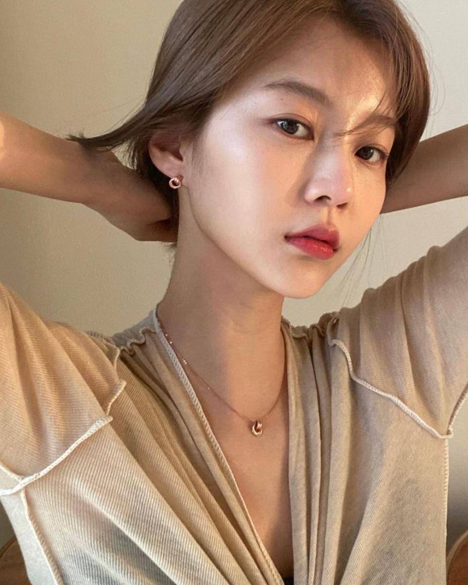 Im Hyun Joo (instagram.com/im_hyeonzzu)