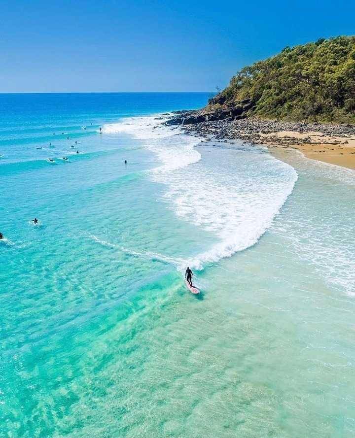 Noosa Main Beach (instagram.com/thesebelnoosa)