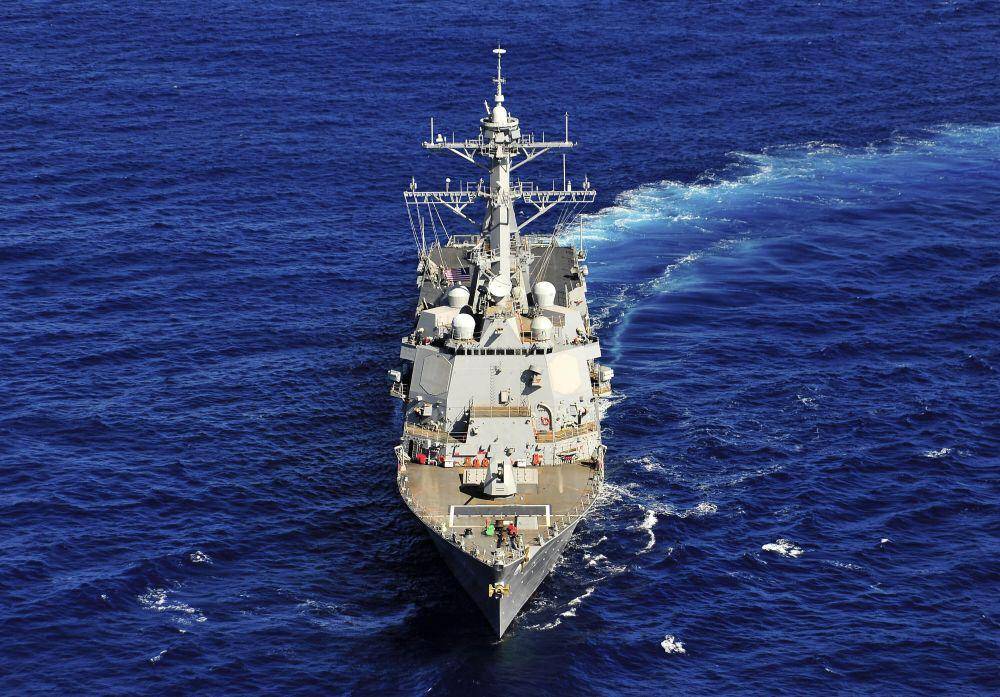 Kapal Perang AL Amerika, USS Chafee. twitter.com/steffanwatkins