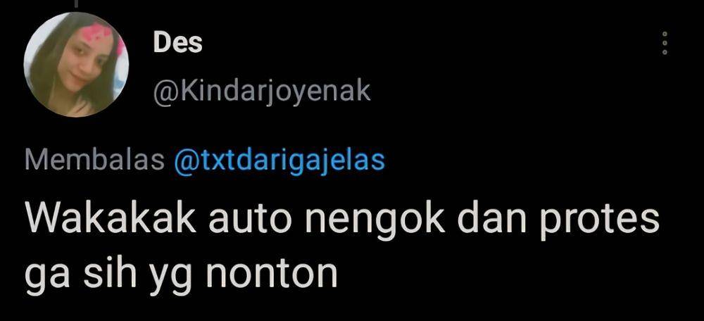 tweet lucu jika mengganggu emak-emak nonton (twitter.com/Kindarjoyenak)