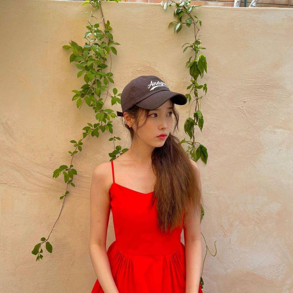 potret IU (instagram.com/dlwlrma)