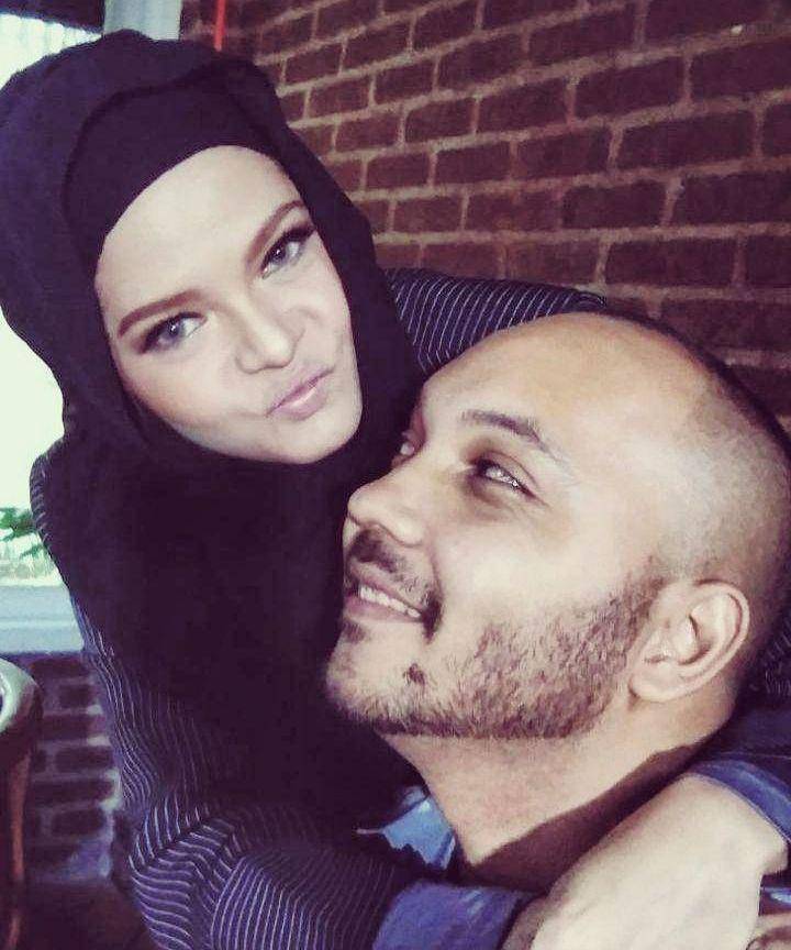 Terry dan Vickry Shahab (instagram.com/missterryous_shahab)