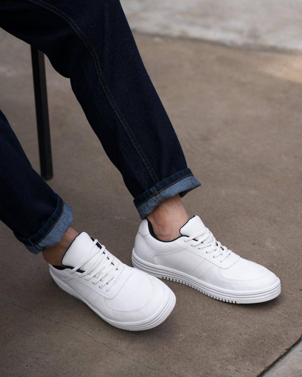 sepatu putih (instagram.com/livehaf)