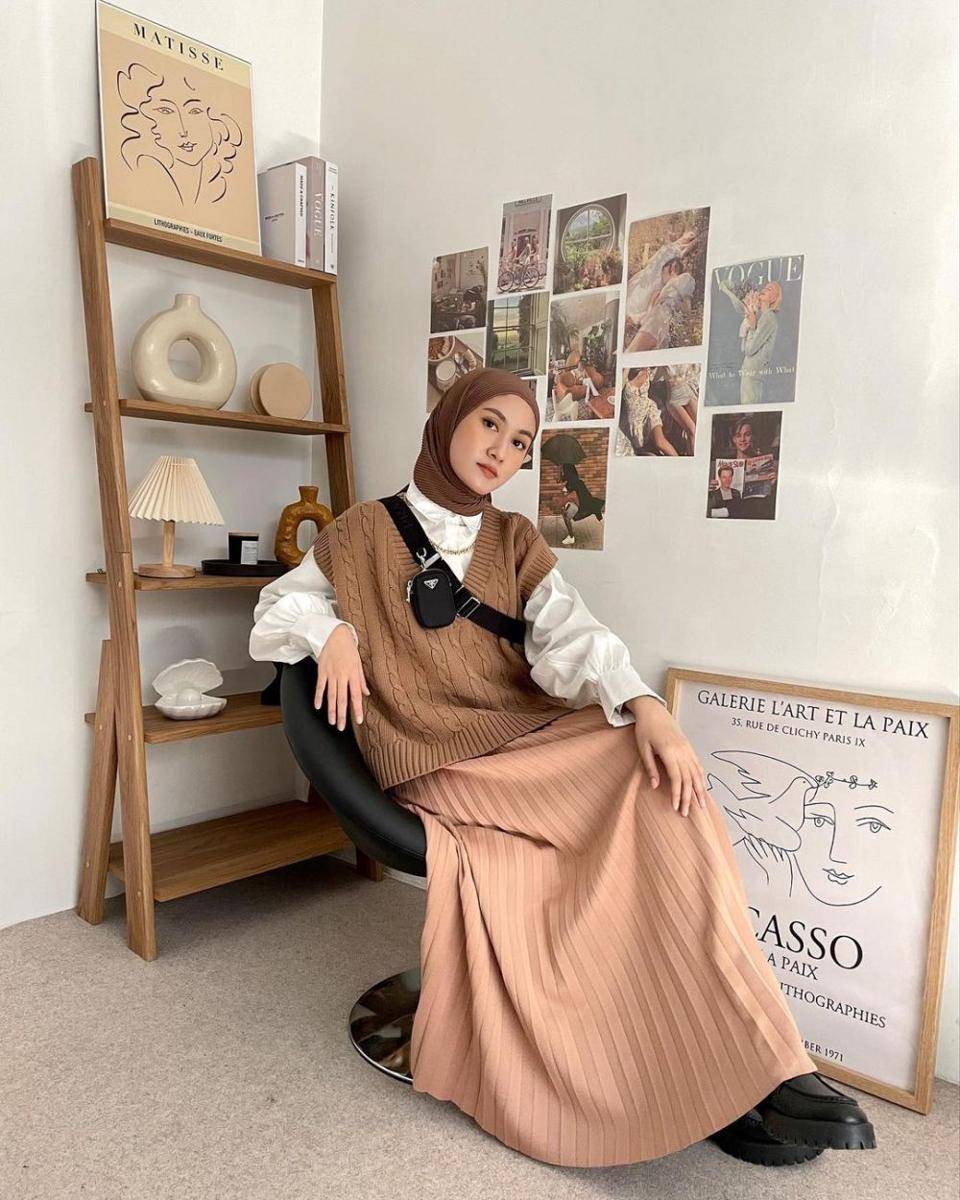 Atasan Rajut untuk Hijabers (instagram.com/inasrana)