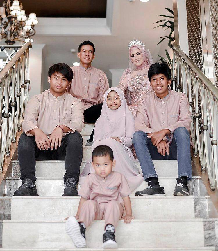 Rifky delta (Instagram.com/meggywulandari_real)
