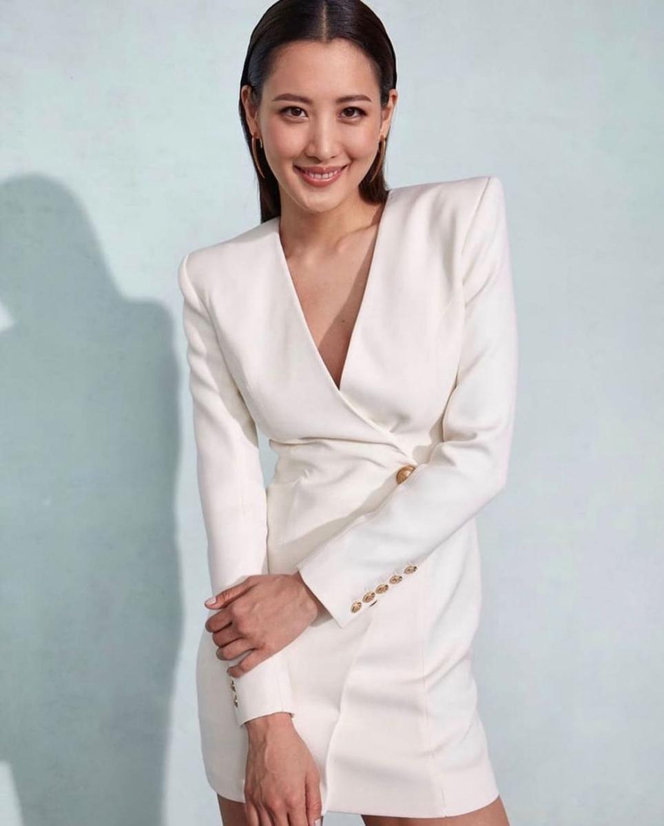Claudia Kim (instagram.com/claudiashkim)