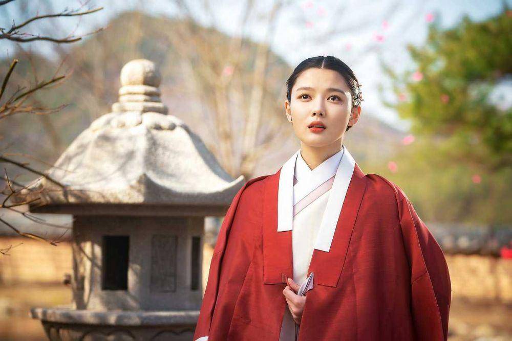 Kim Yoo Jung di drama Red Sky (post.naver.com)