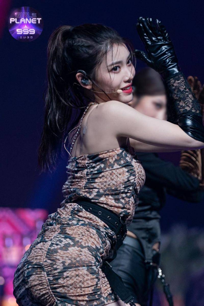 Shen Xiao Ting (twitter.com/_girlsplanet999)