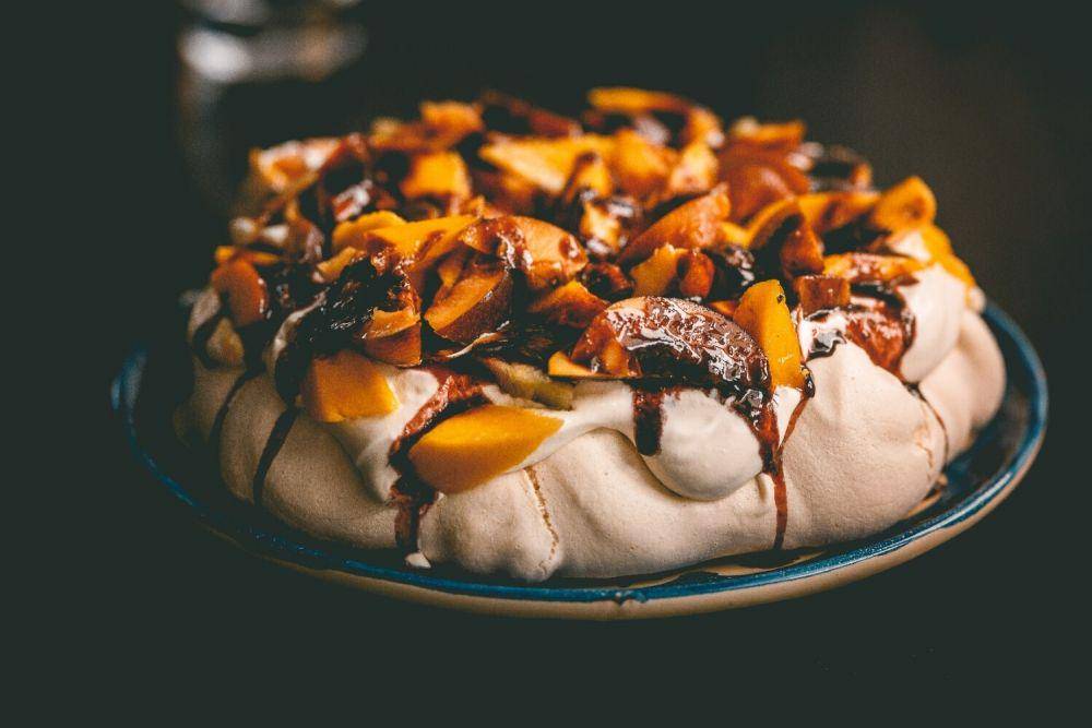 ilustrasi turkish delight pavlova (unsplash.com/Rob Wicks)