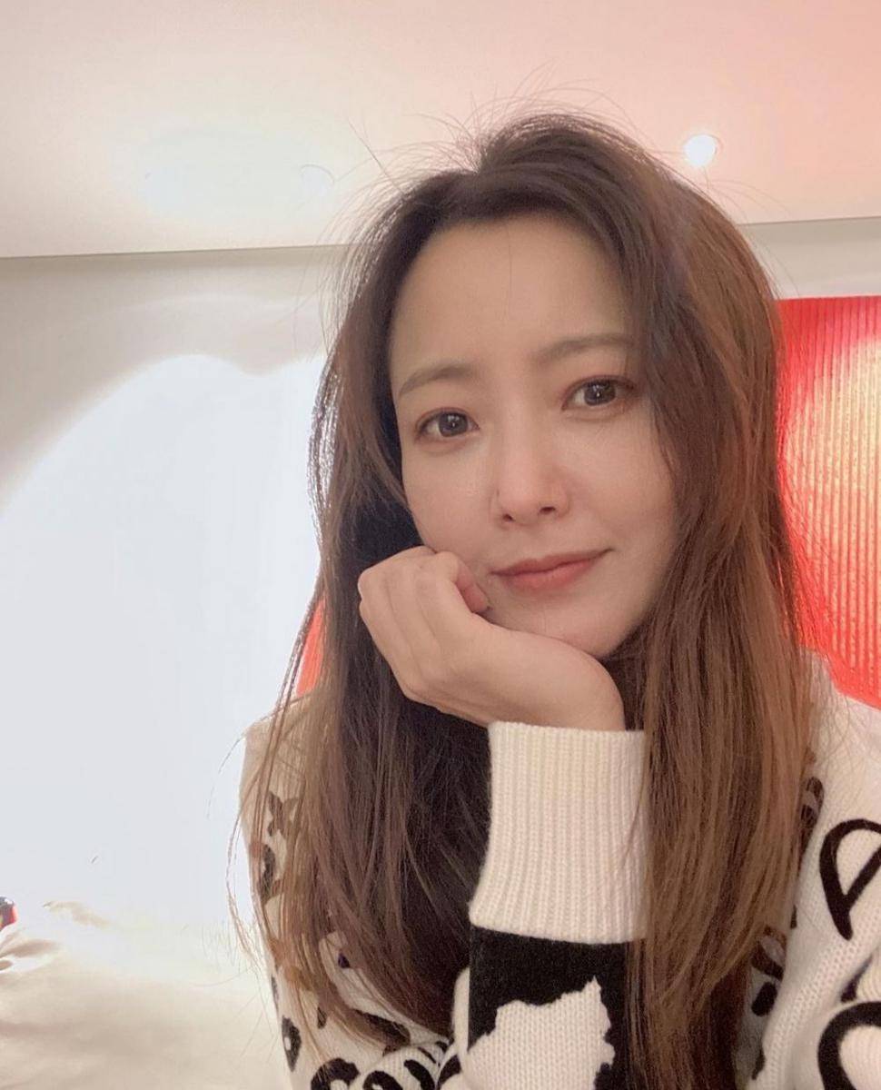 Kim Hee Seon (instagram.com/lovely.katie.k)