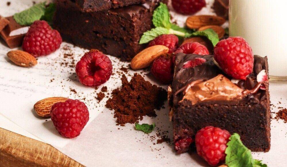 ilustrasi turkish delight brownies (unsplash.com/Shania Pinnata)