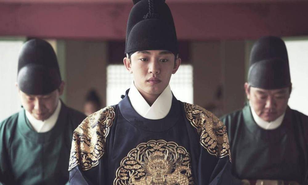 cuplikan film The Throne (viewofthearts.com)