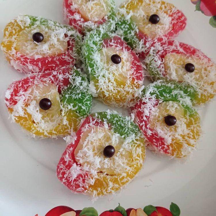 kue putri noong (instagram.com/claraekarianti)