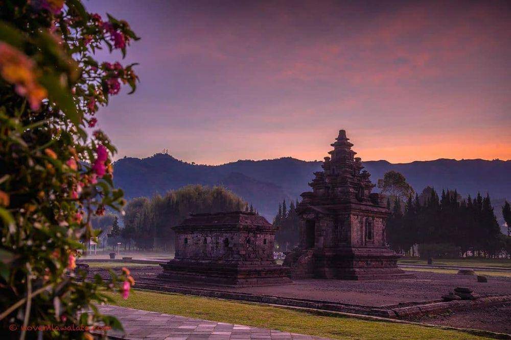 Pemandangan pagi di Kompleks Candi Arjuna (instagram.com/pesonadieng_jawatengah)