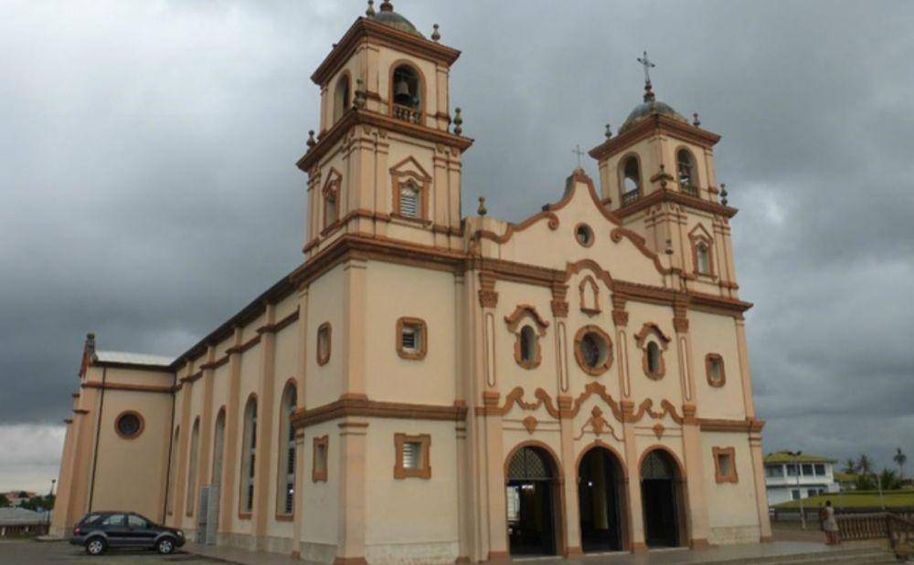 Bata Cathedral (instagram.com/worldlist.travel)