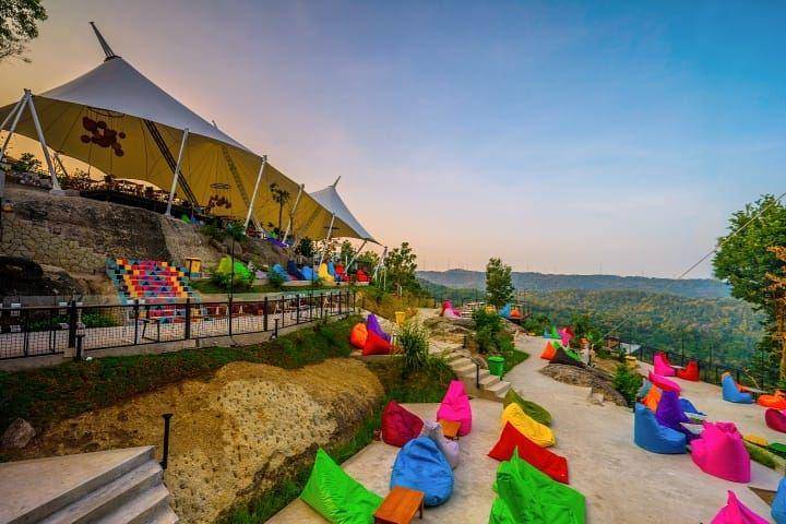 Obelix Hills (instagram.com/obelixhills)