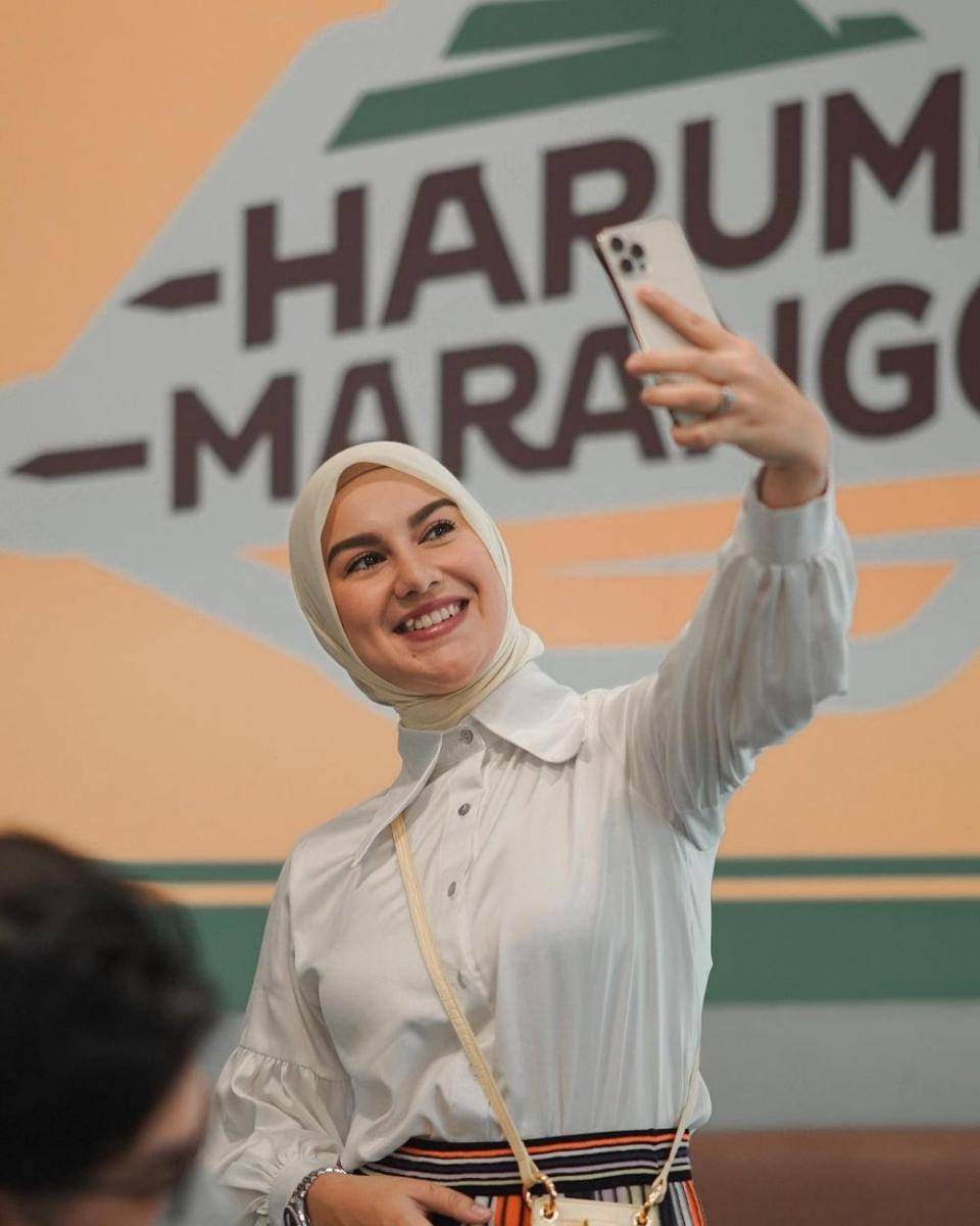 grand opening Harum Maranggi (instagram.com/_irishbella_)
