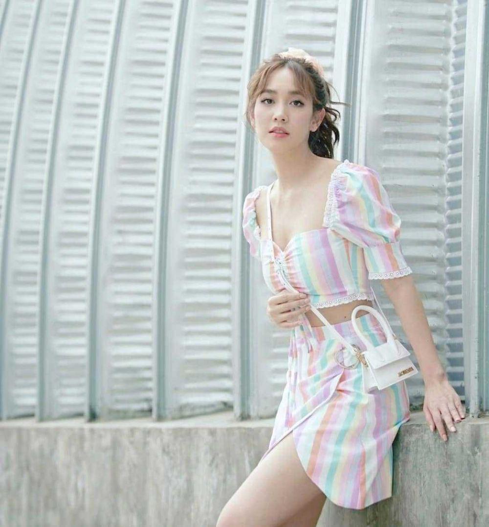 Outfit one set ala Min Pechaya (instagram.com/minpechaya)