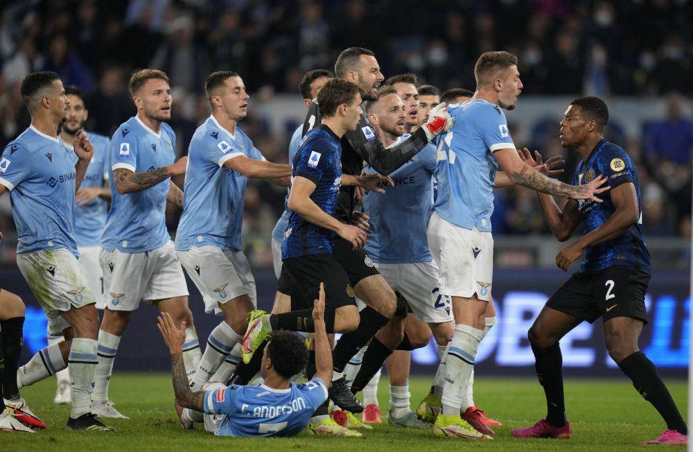potret pemain Inter Milan dan Lazio terlibat perselisihan (the42.com)