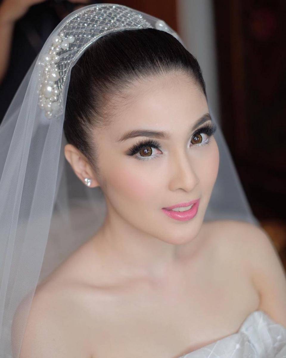 Sandra Dewi (instagram.com/sandradewi88)