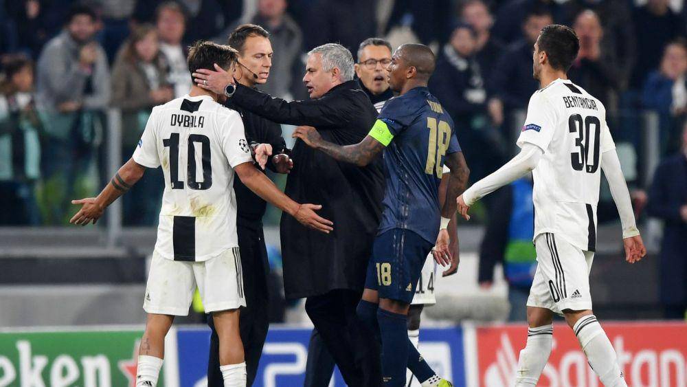 potret Jose Mourinho saat menghadapi Juventus (skysports.com)