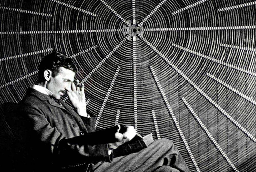potret Nikola Tesla (historyofyesterday.com)
