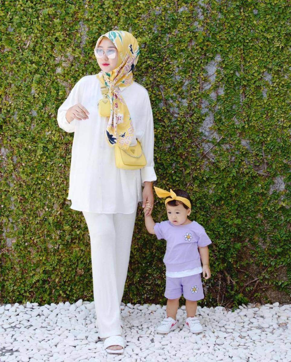 Dian Pelangi dan Maika Rumaisha Al Aqsa Nasution (instagram.com/dianpelangi)