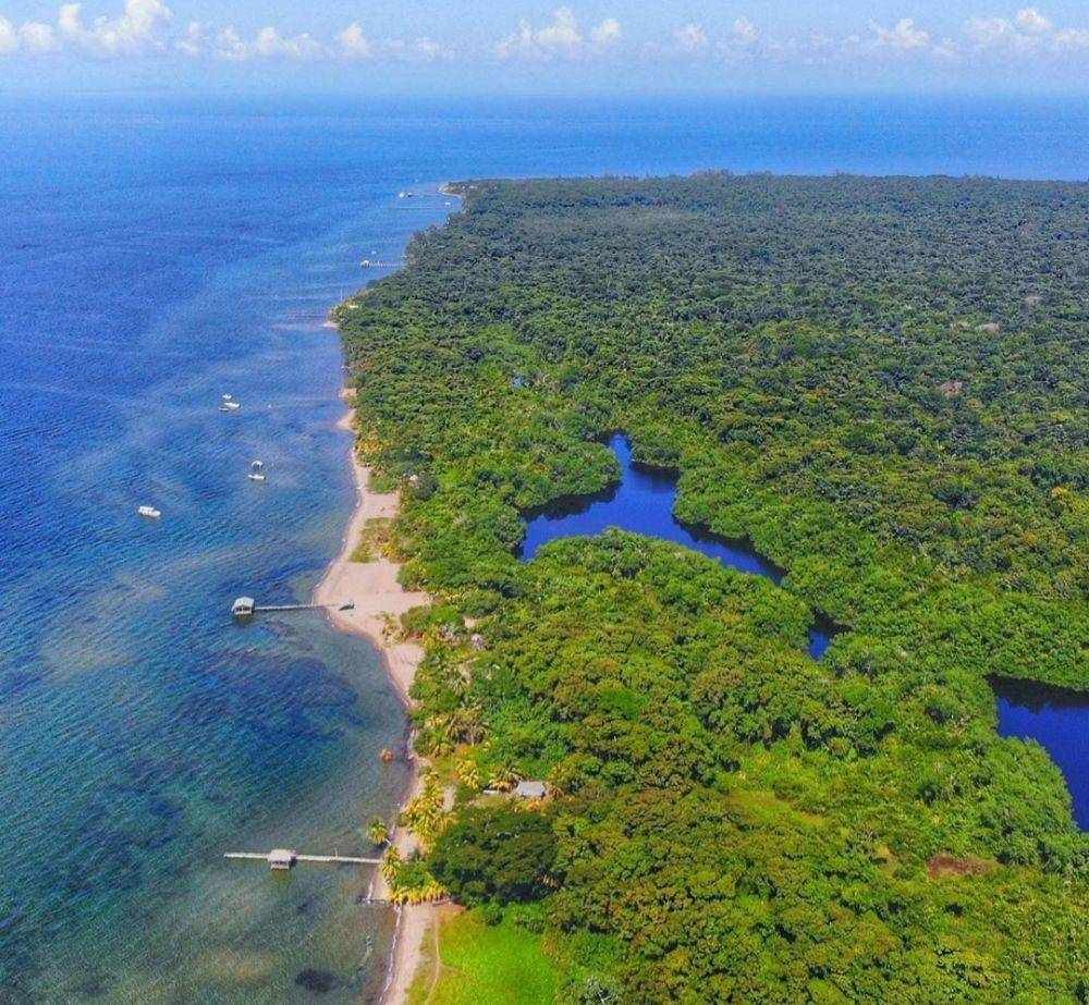 Punta De Manabique (instagram.com/ledrone_james)