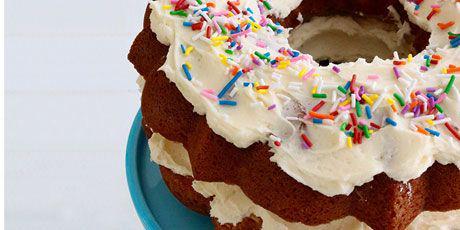 ilustrasi doughnut layered cake (foodnetwork.ca)