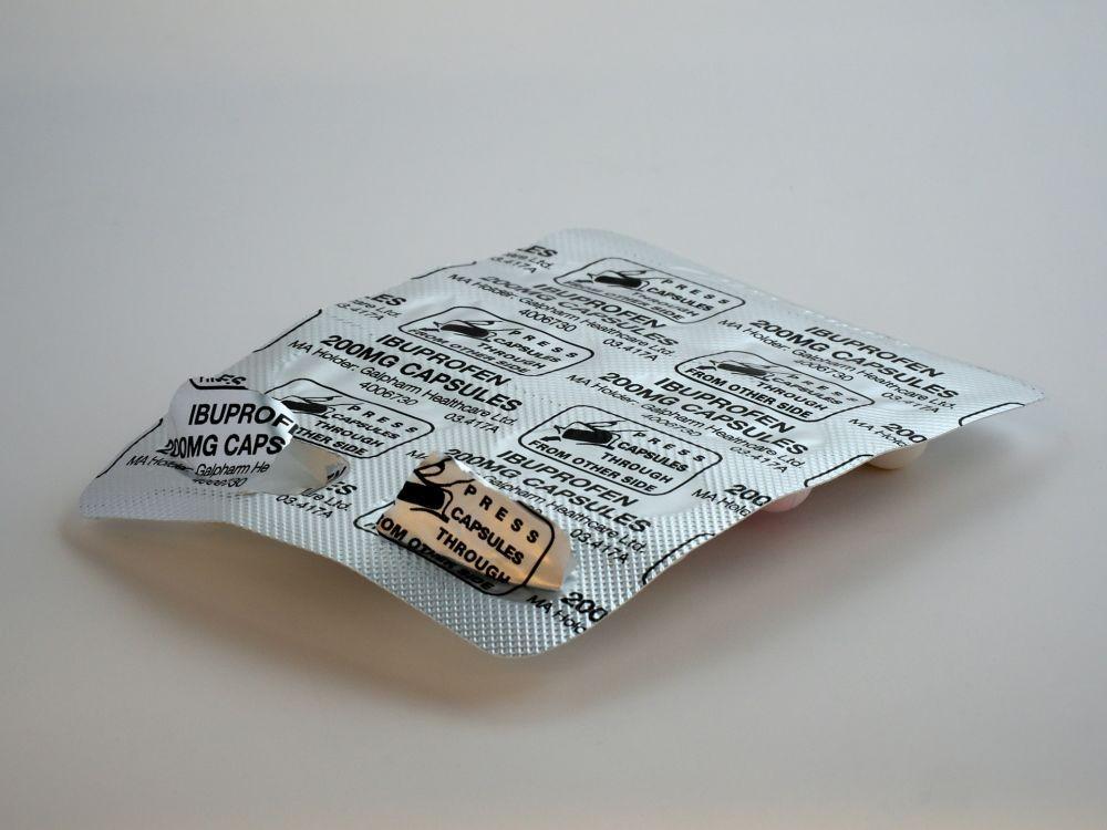 Ibuprofen: Manfaat, Dosis, Peringatan, Interaksi, Efek Samping