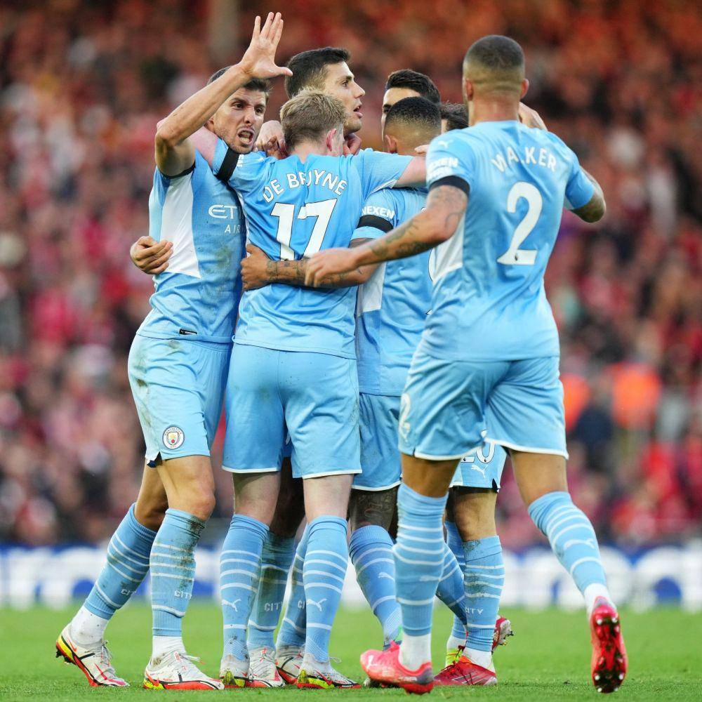 Manchester City (twitter.com/ManCity)