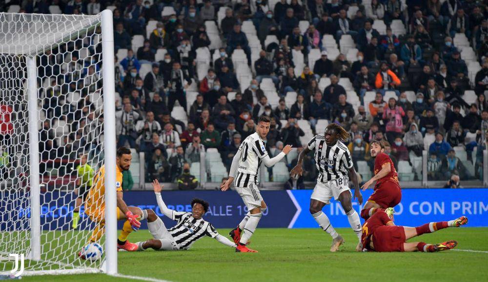 potret Moise Kean cetak gol ke gawang AS Roma (juventus.com)