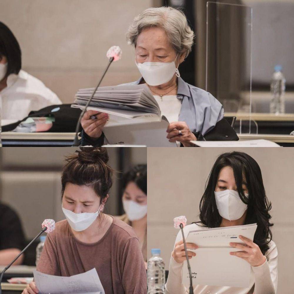 potret pembacaan naskah oleh para pemain Hometown Cha-Cha-Cha (instagram.com/tvn_drama)