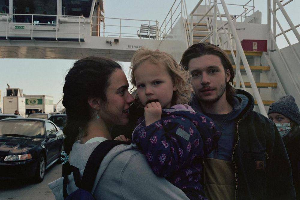 Margaret Qualley, Rylea Nevaeh Whittet dan Nick Robinson (instagram.com/hedofthebloom)