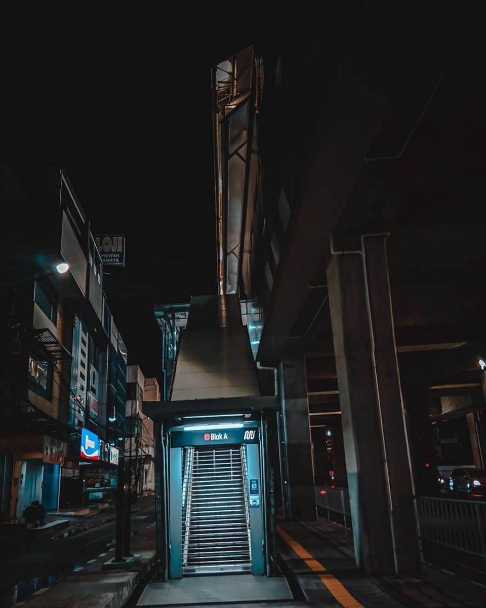 Spot foto di Stasiun MRT Blok A, Jakarta (instagram.com/ris.potret)