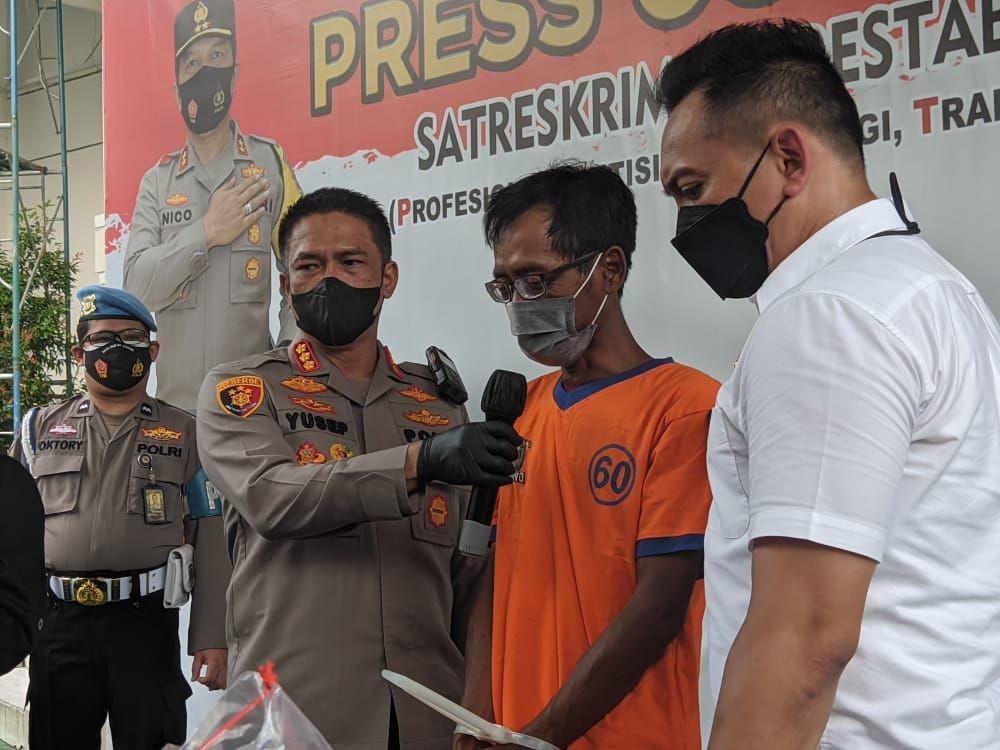 Bunuh Istrinya karena Main TikTok, Isa Menangis Sesenggukan