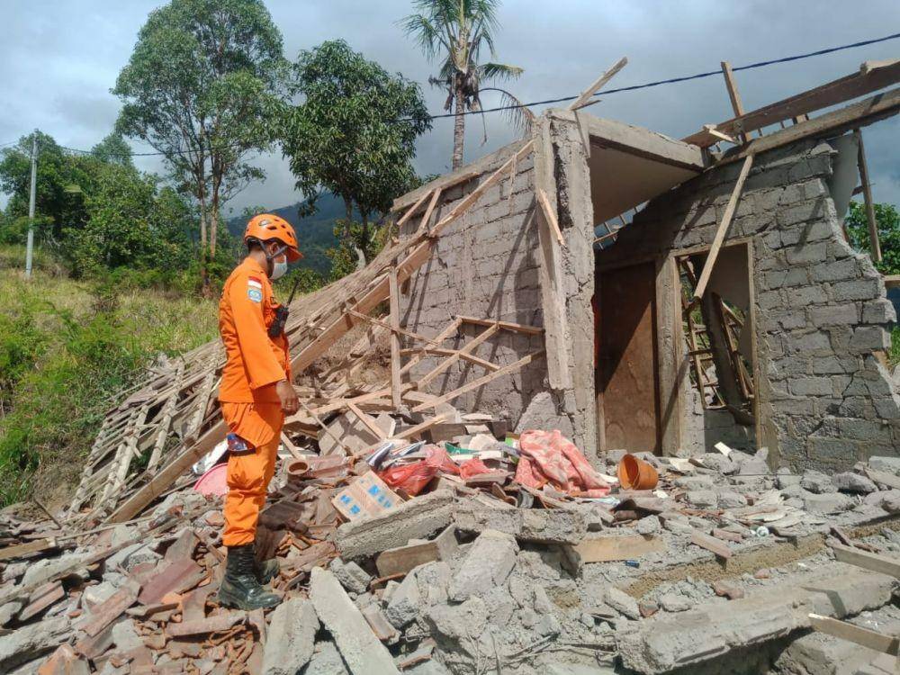 Korban Gempa Bali Butuh Bantuan Tenda dan Obat-obatan