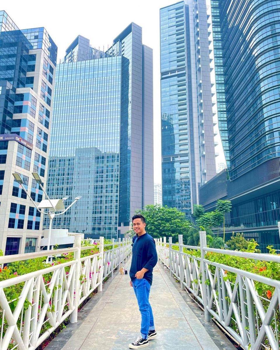 Spot foto JPO Astra Sudirman, Jakarta (instagram.com/zainal_usman)