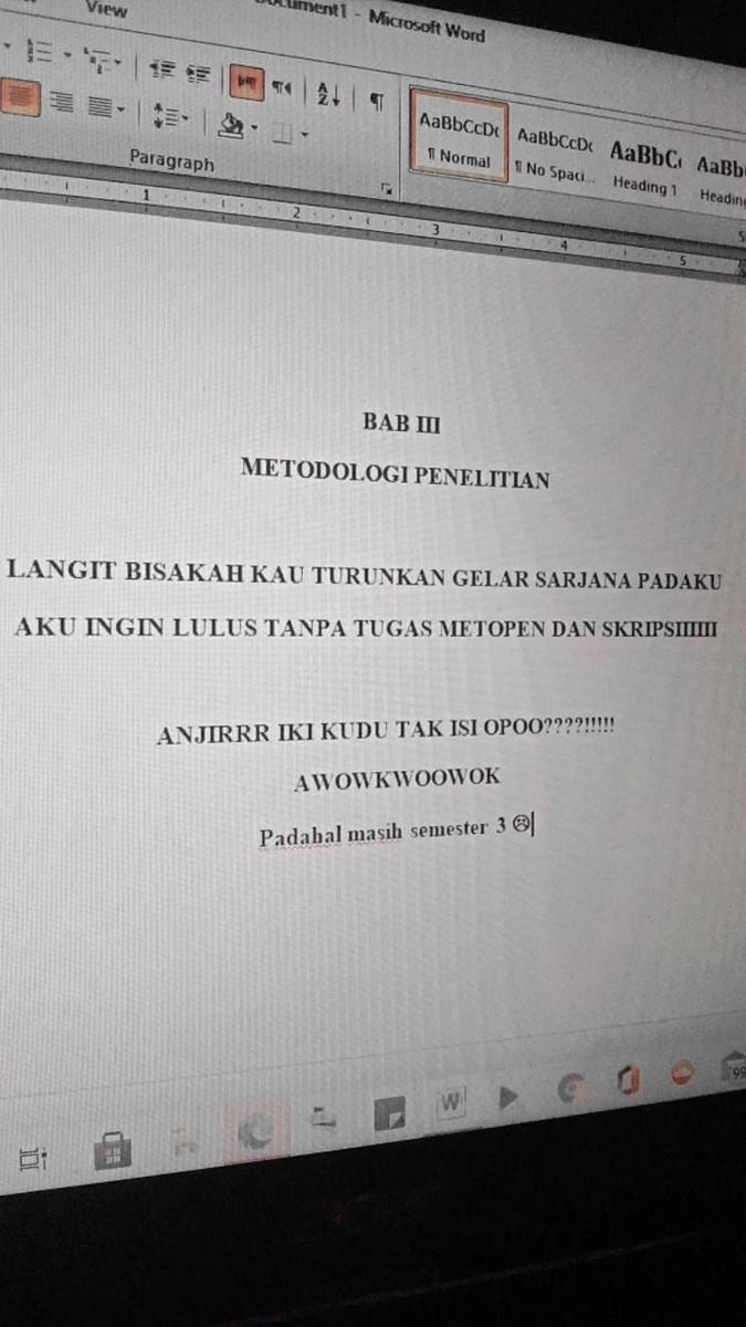 skripsi mahasiswa kocak (twitter.com/collegemenfess)