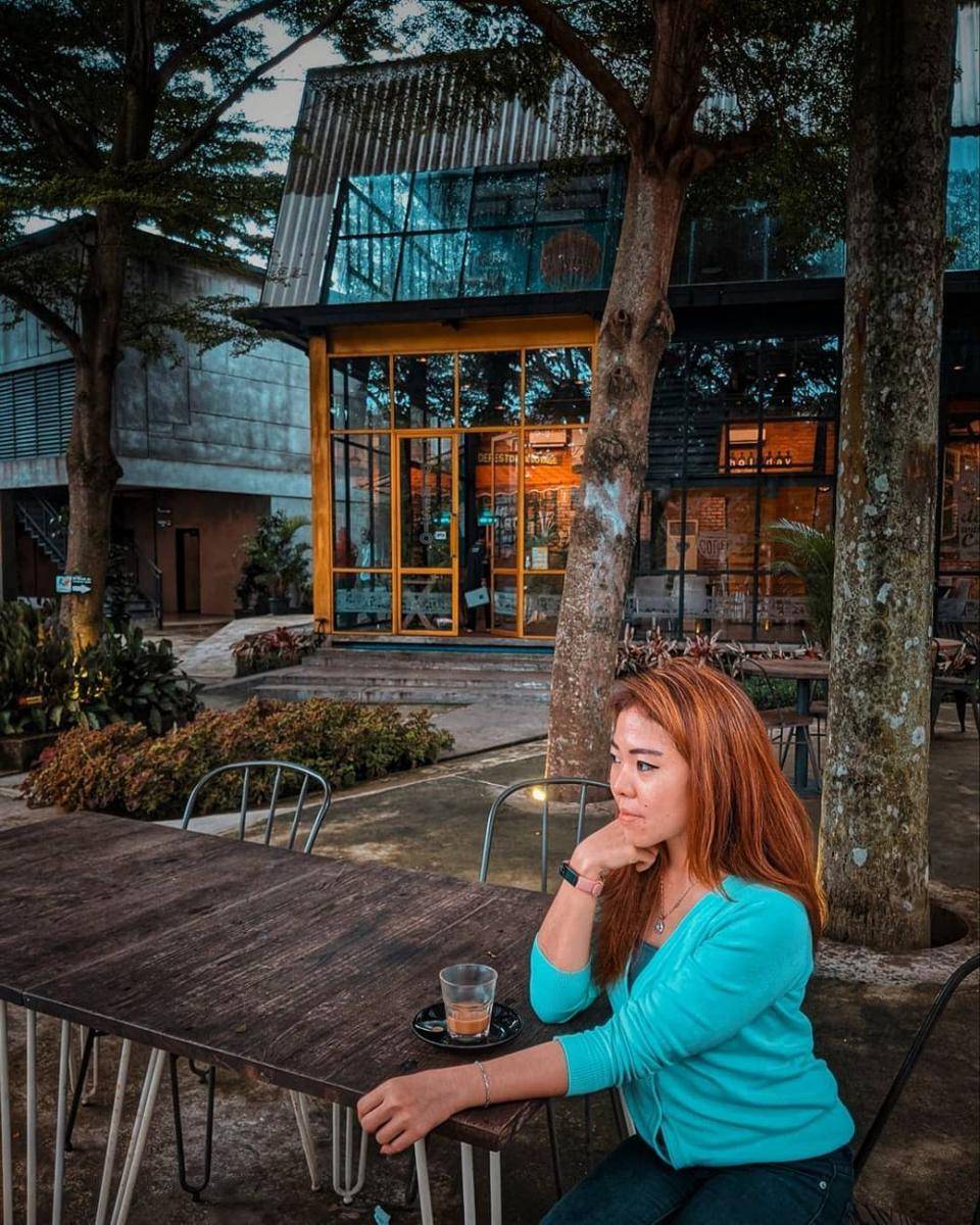 Deresto Coffee & Kitchen (instagram.com/donnawiguna)