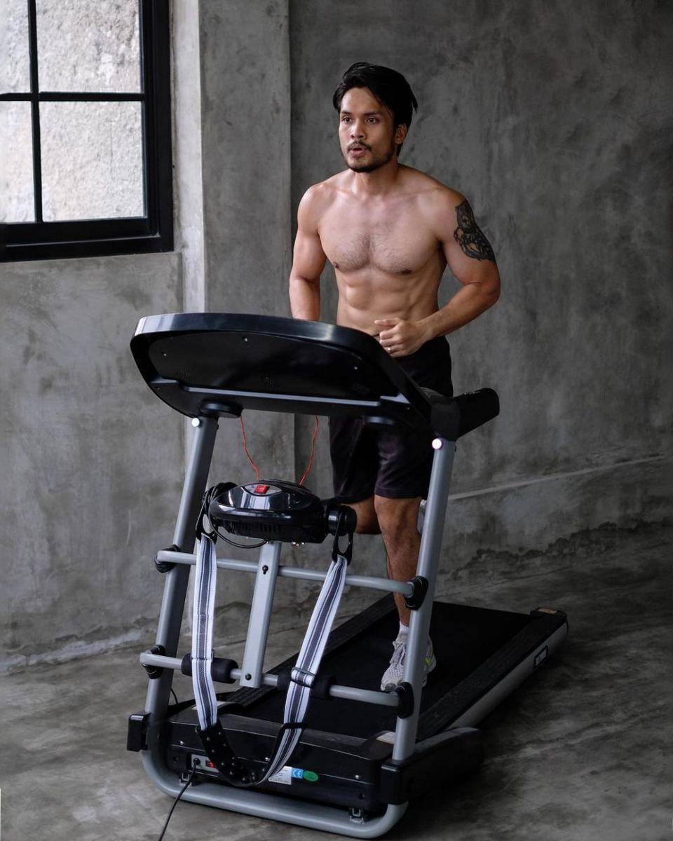 Randy Pangalila (instagram.com/randpunk/)