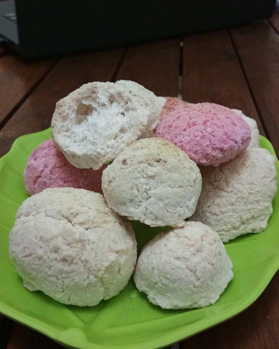 Bolu emprit (instagram.com/sumiyati_atik)