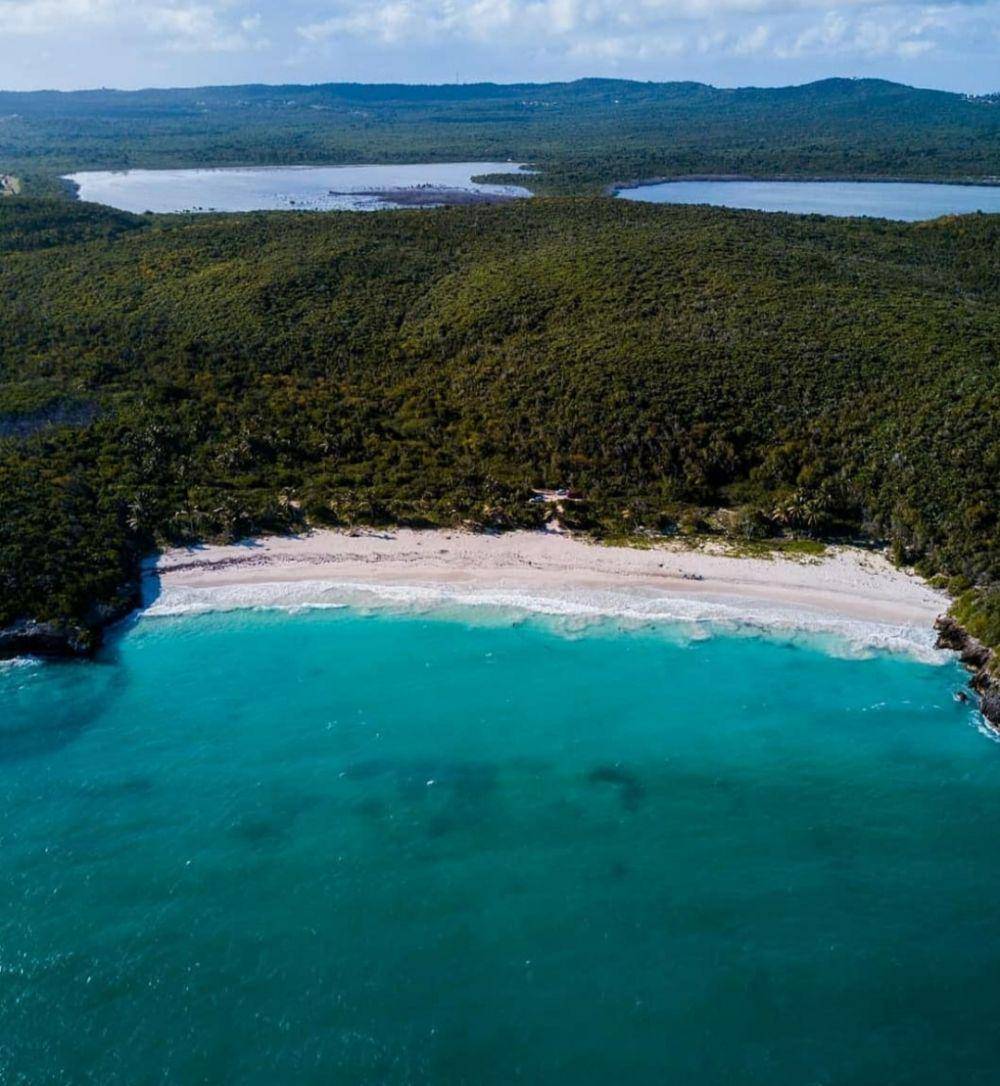 Navio Beach (instagram.com/puertoricocompartetuisla)