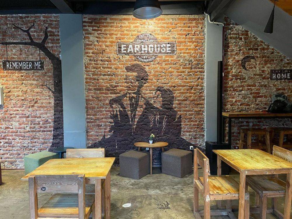 Earhouse (instagram.com/earhouse)