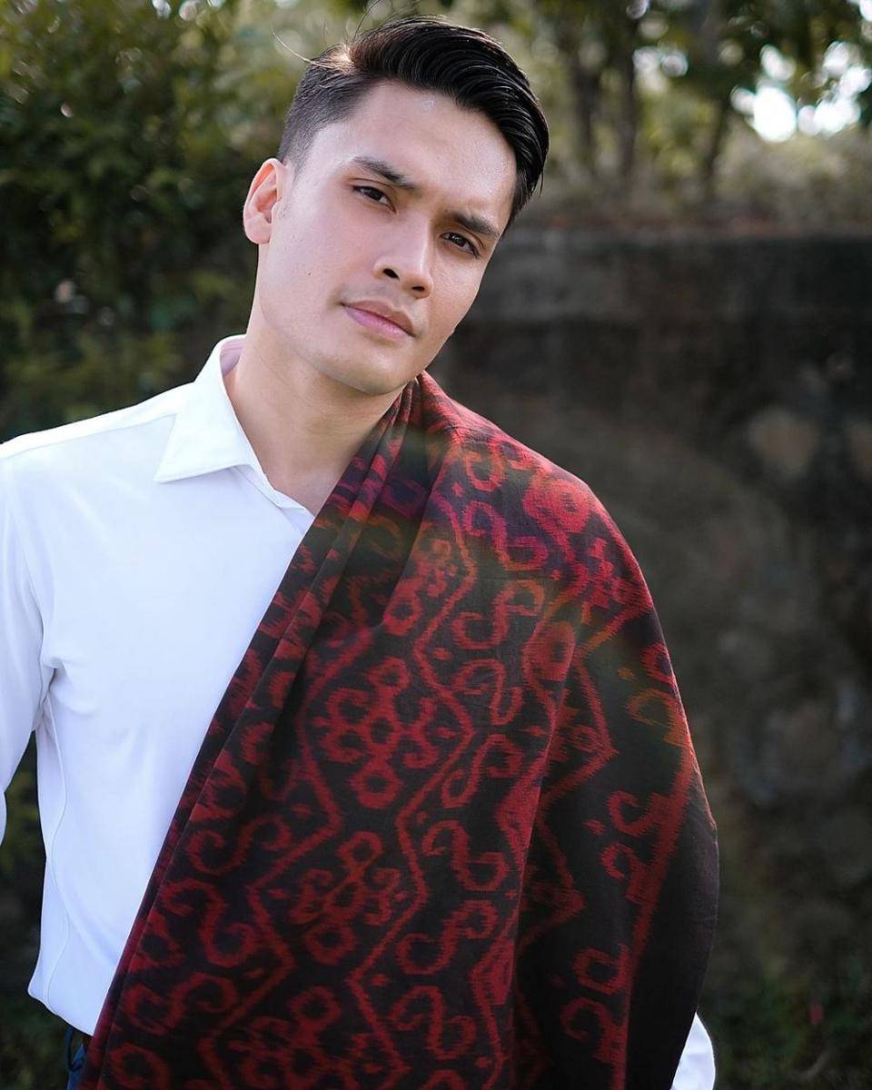 Randy Pangalila (instagram.com/randpunk/)